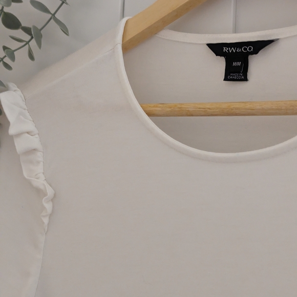 RW&CO. Cream Ruffled Fitted Long Sleeve Blouse - Picture 2 of 2